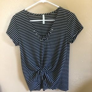 black and white tied knot shirt